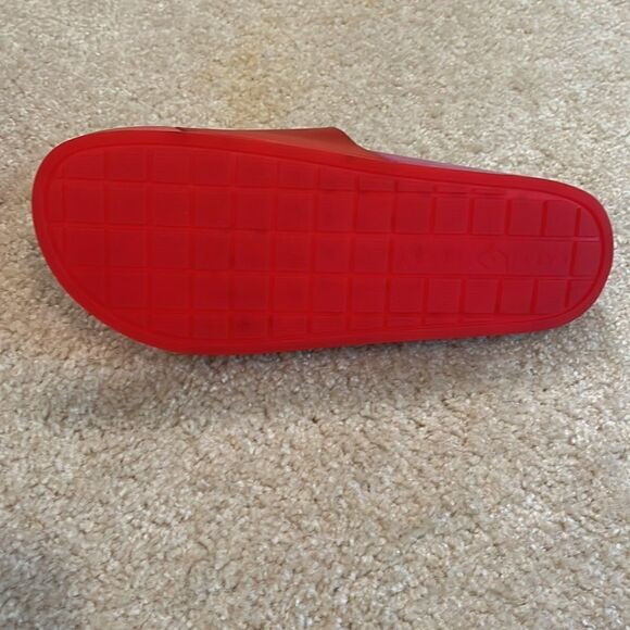 KATY PERRY SANDELS - Picture 5 of 10